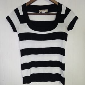 Y2K Vintage Striped Emo Goth Knit Black And White Top Younique Size Medium